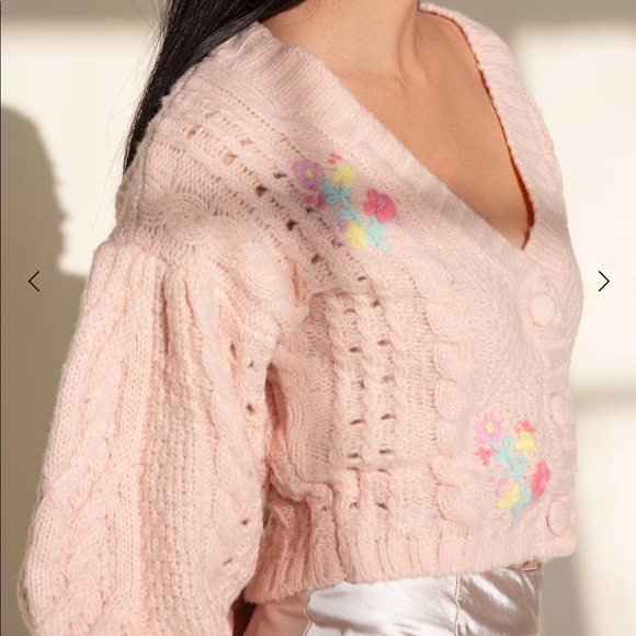 SOLD FOR LOVE & LEMONS Amaryllis Cropped Cardigan - Picture 5 of 12